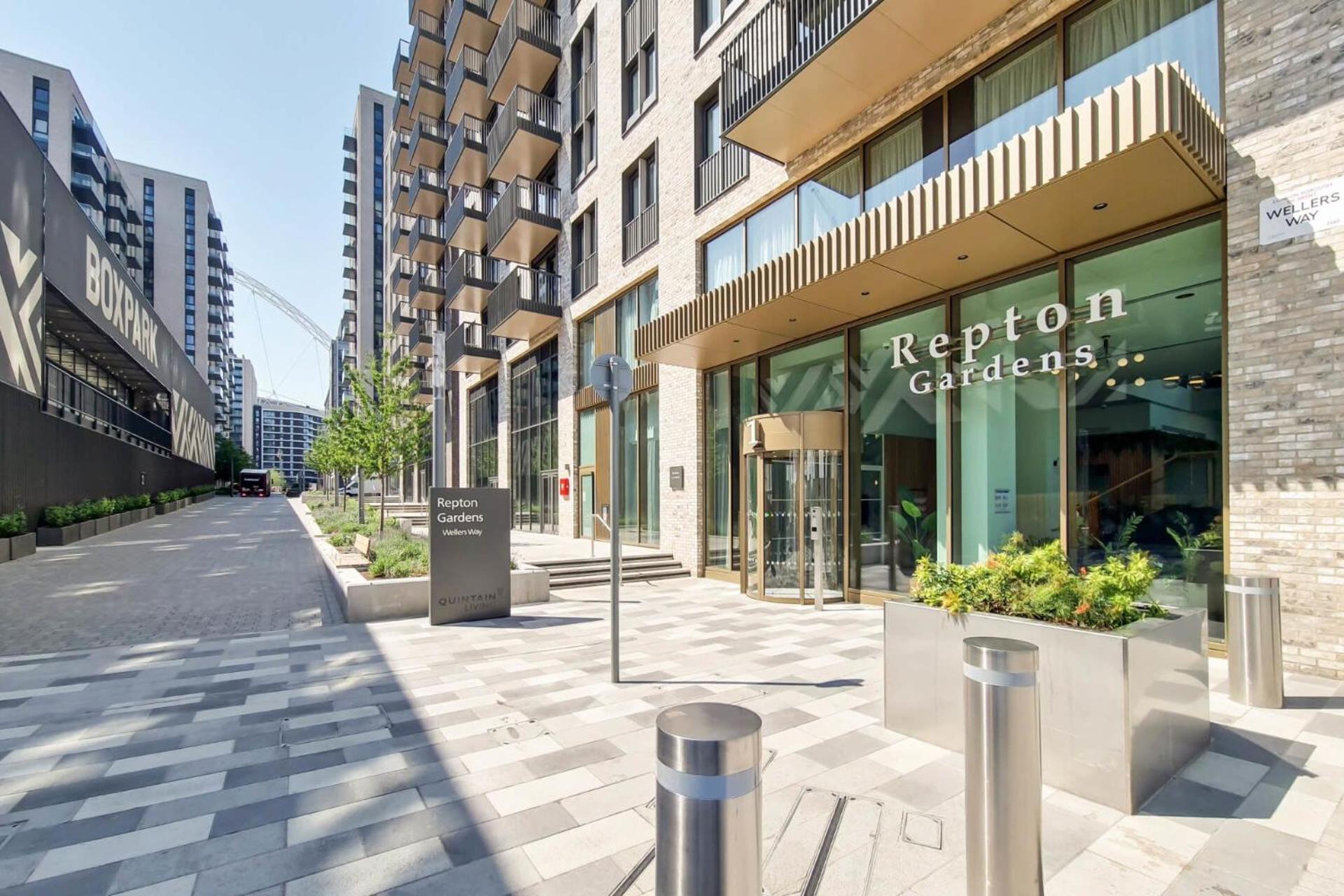 Botanical-Inspired Apartments At Repton Gardens Right In The Heart Of Wembley Park Londen Buitenkant foto