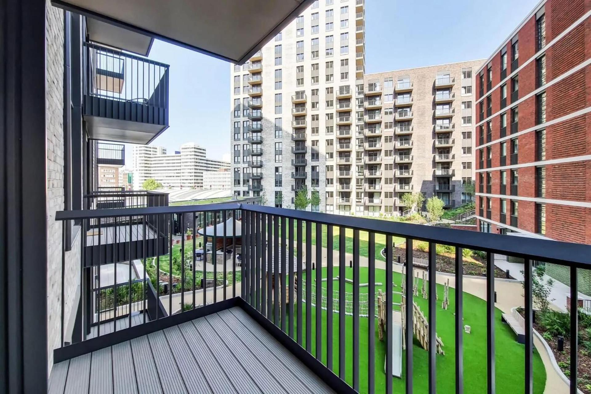 Botanical-Inspired Apartments At Repton Gardens Right In The Heart Of Wembley Park Londen Buitenkant foto